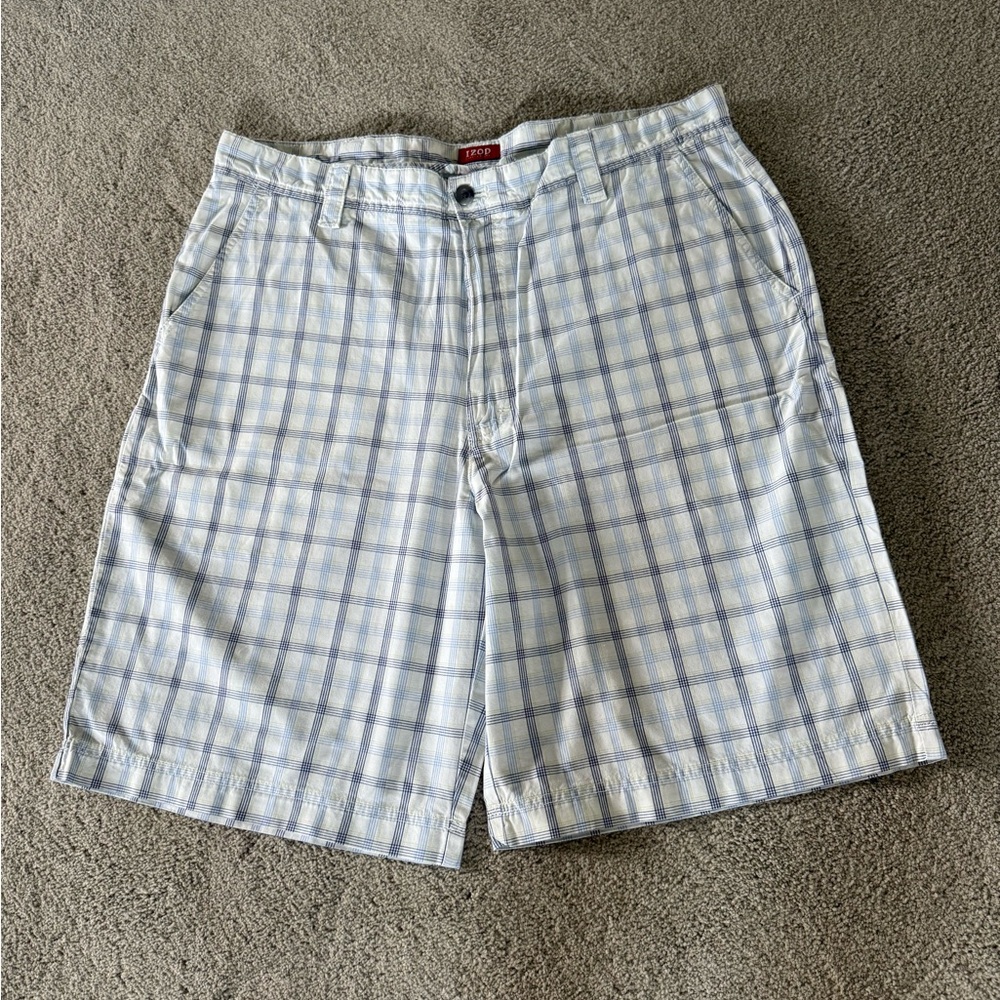 Izod Men's Light Blue Checkered Shorts